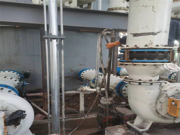 沿滩设备基础沉降下沉注浆加固增加荷载