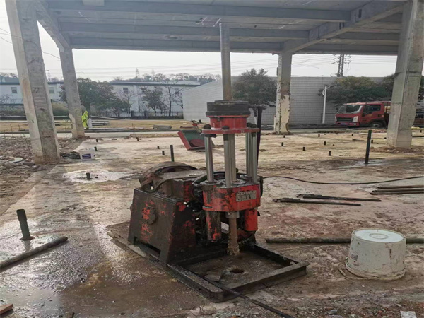 沿滩袖阀管小导管注浆加固施工工艺