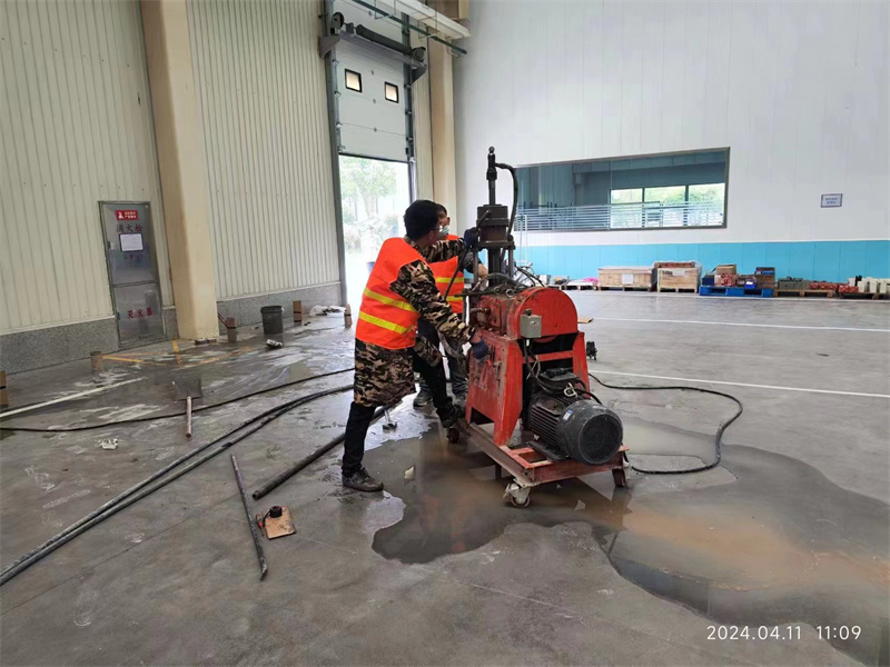 沿滩厂房地面下沉塌陷注浆加固施工